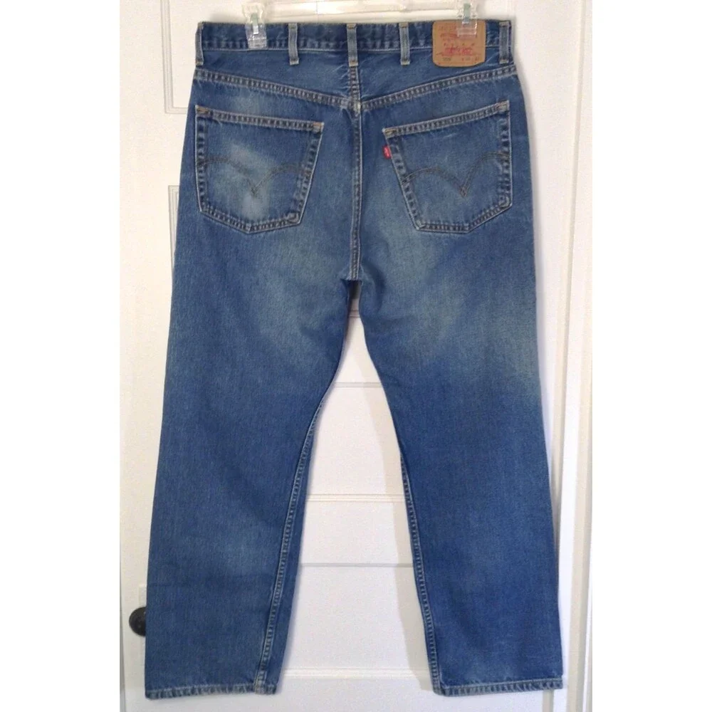 Levis vintage 2000s